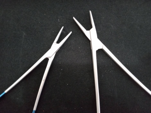 Needle holder 持針器