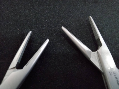 Needle holder 持針器